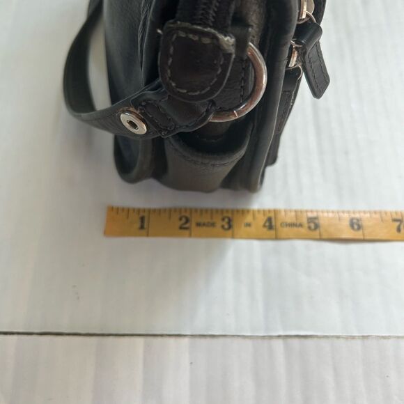 Fossil Vintage Black Leather Crossbody Bag - Picture 7 of 11